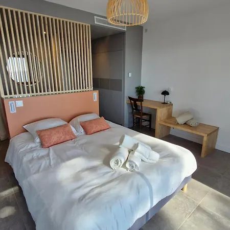 Moderne Avec Piscine Chauffee, Climatisation, Proche Des Elephants - Fr-1-780-14