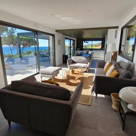 Moderne Avec Piscine Chauffee, Climatisation, Proche Des Elephants - Fr-1-780-14 * Sainte-Maxime